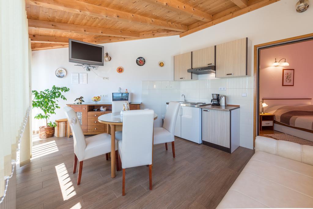 Отель House Jelena Млини Экстерьер фото