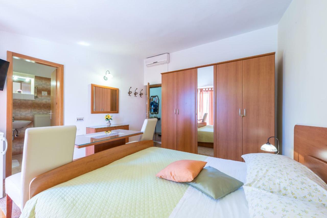 Отель House Jelena Млини Экстерьер фото